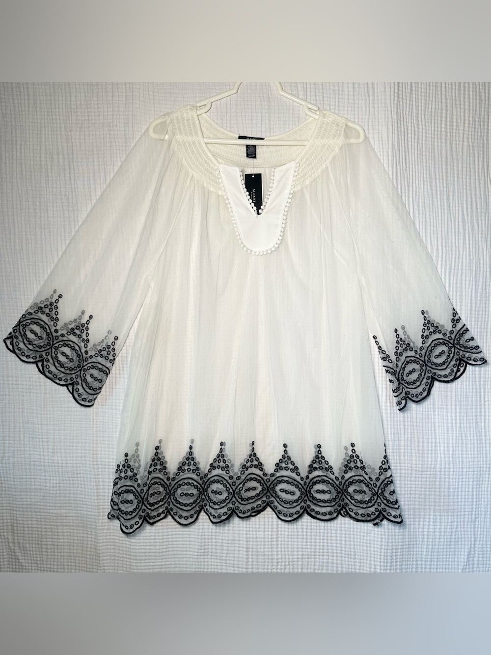 Alfani Woman Boho Sheer Mesh Embroidered Scalloped Beach Cover Up Blouse-2X NWT